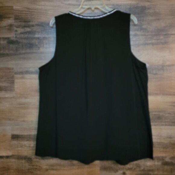 CJ Banks Top 2X Gauzy Braided Detail Tassel Tie Notched Neck Pleated Black NWT - Picture 2 of 7